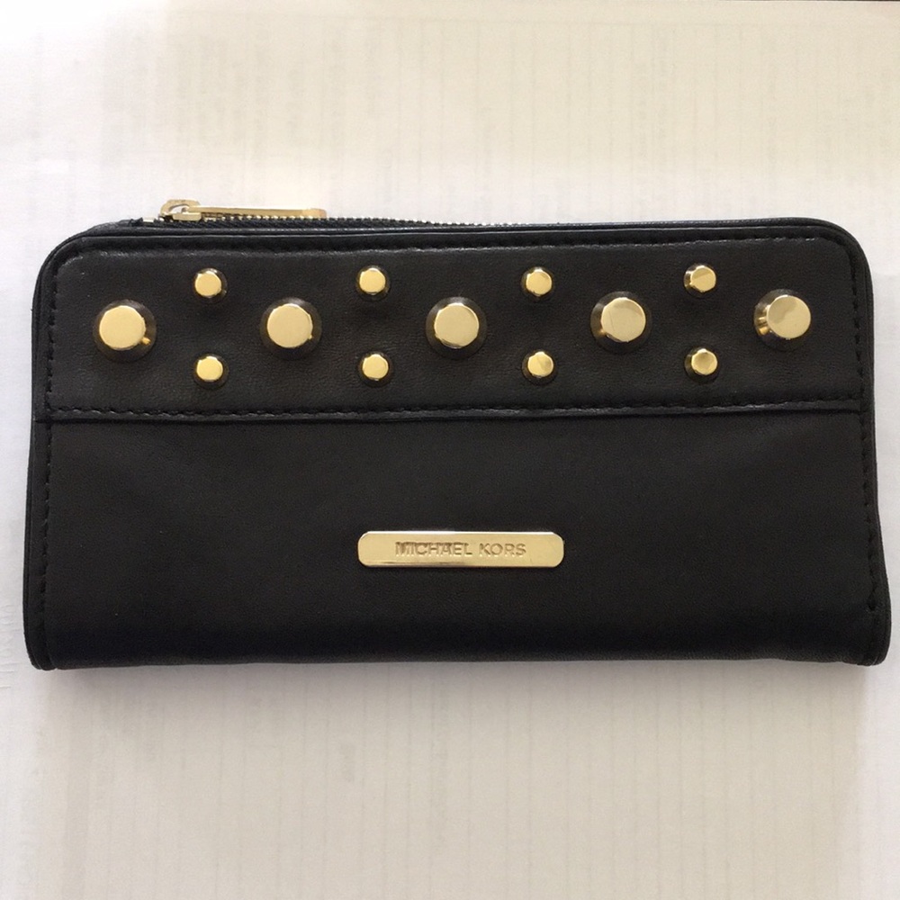 Michael Kors black wallet